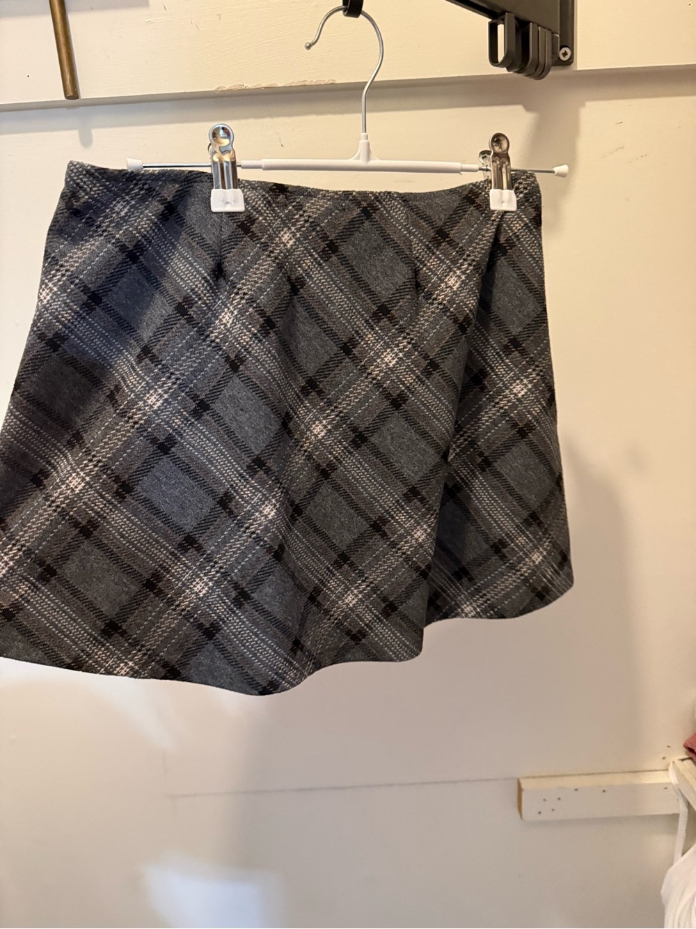 Cute plaid grey skirt xs girls